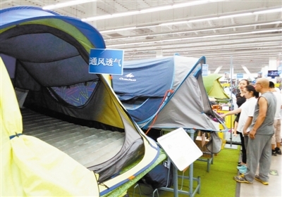 戶外運動裝備市場持續火熱，北方網新聞中心報道銷售熱潮